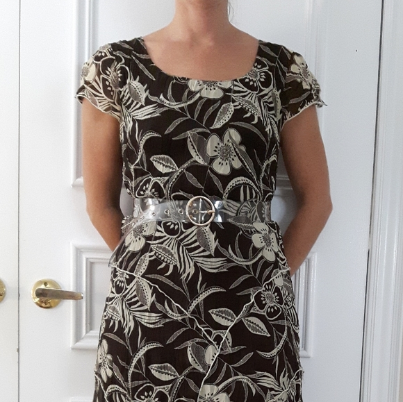 By LINEA DOMANI from MELANIE LYNE• MID LENGTH LAYERED WATERFALL DRESS• M… - Picture 8 of 8